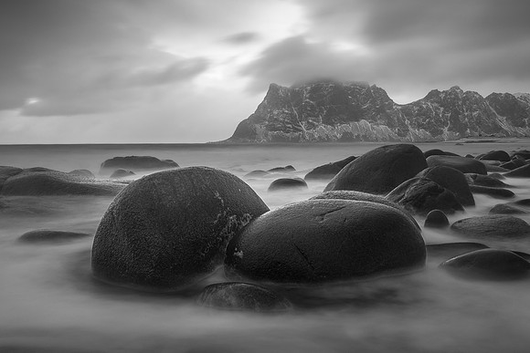 UTTAKLEIV BEACH