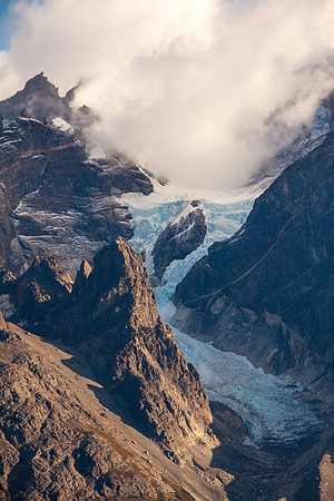 MOUNTAIN GLACIER