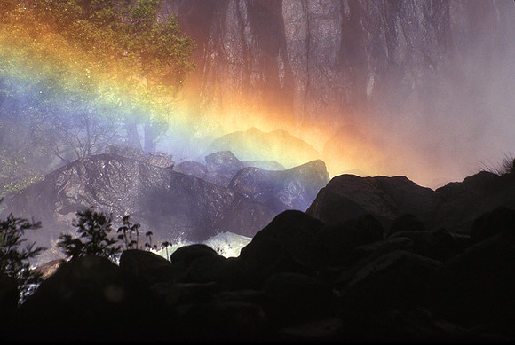 Yosemite-rainbow