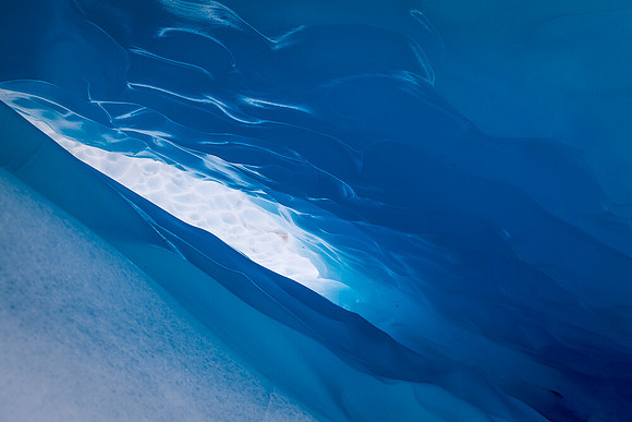 ICE TUNNEL