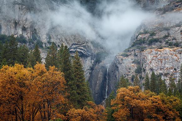 YOSEMITE FALLS